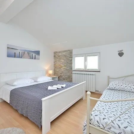 With Parking Spaces Bibinje, Zadar - 5761