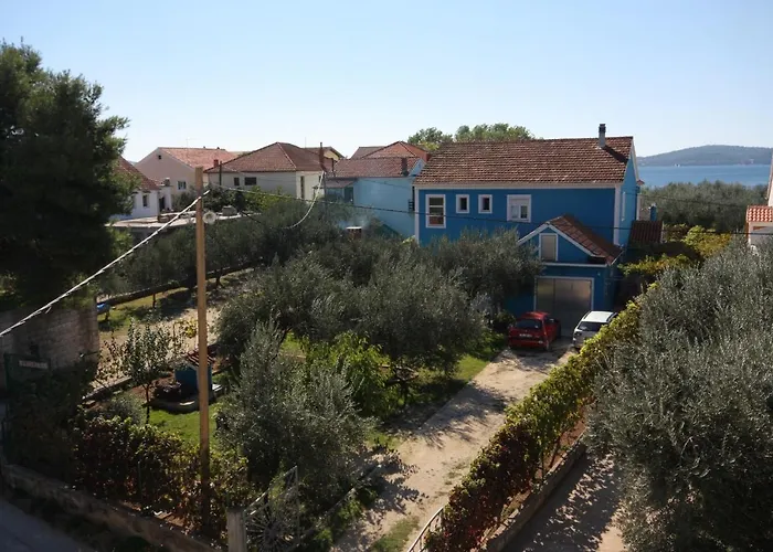 With Parking Spaces Bibinje, Zadar - 5761 アパート ビビニェ