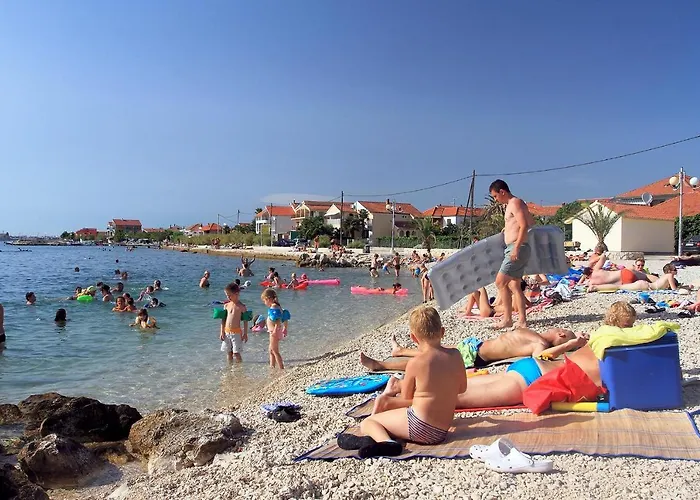 Apartments With Parking Spaces Bibinje, Zadar - 5761 * Bibinje